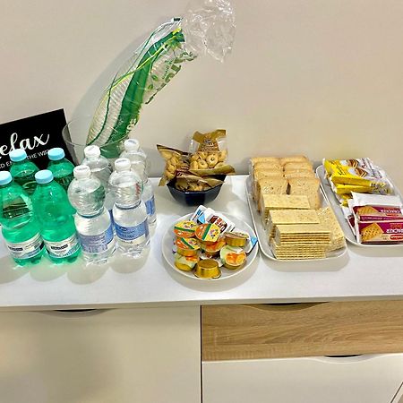 Ruma Guesthouse Napoli Bagian luar foto