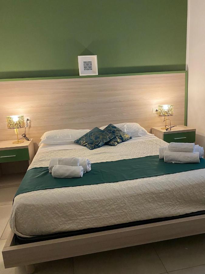 Ruma Guesthouse Napoli Bagian luar foto