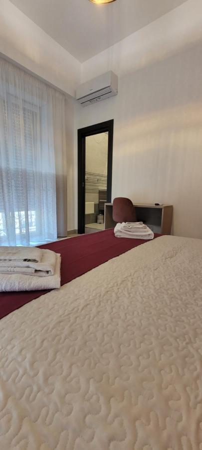 Ruma Guesthouse Napoli Bagian luar foto