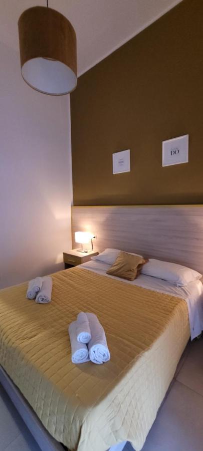 Ruma Guesthouse Napoli Bagian luar foto