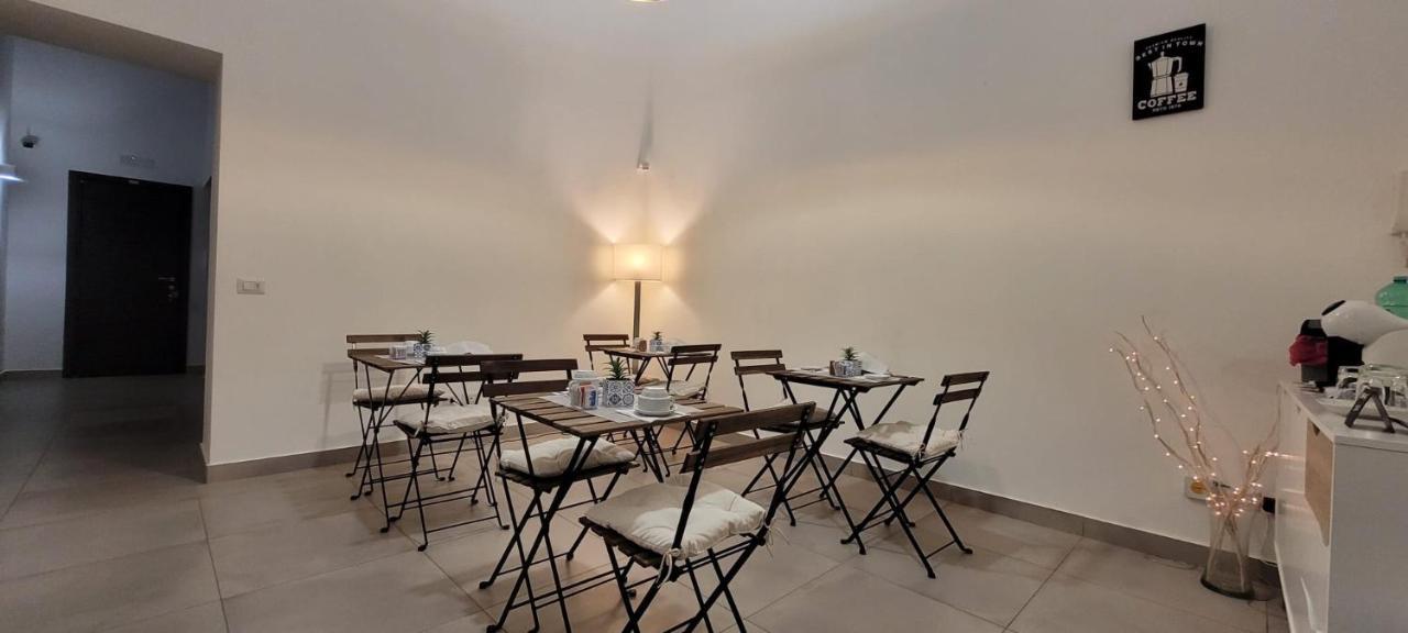 Ruma Guesthouse Napoli Bagian luar foto